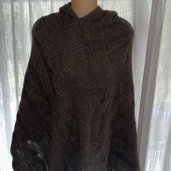 Cocogio women’s chocolate brown hoodie poncho - made in Italy - Picture 6 of 9